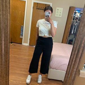 🔥LAST CHANCE🔥 
Zara Wide Leg Cropped Pants